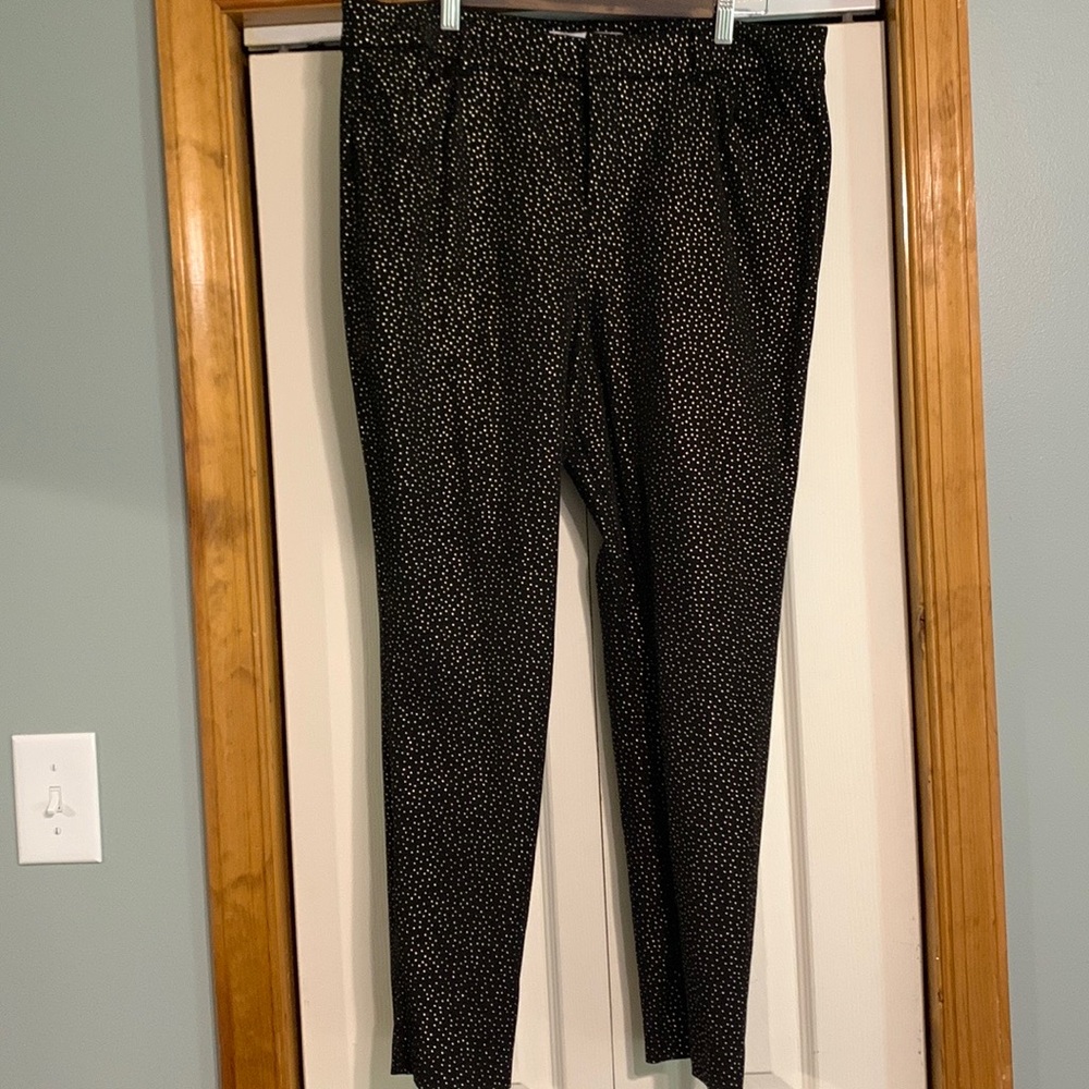 Old Navy Pixie Pants in Black and Gold